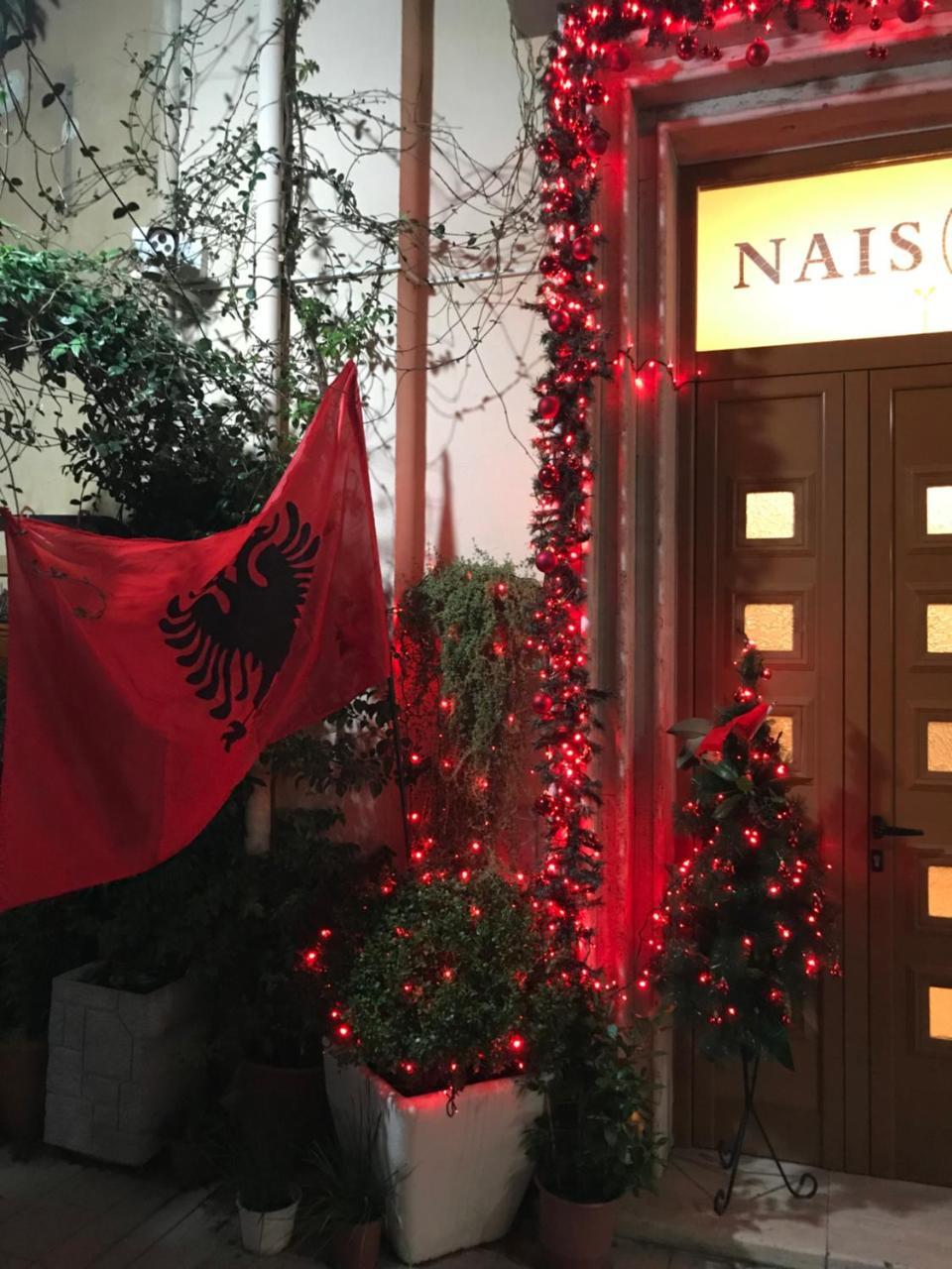Hotel Nais Дуррес Экстерьер фото